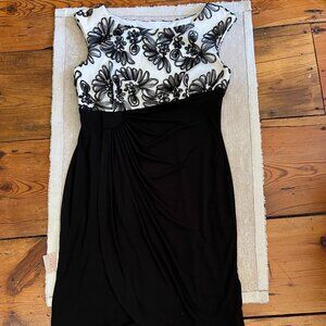 Connected Apparel Black & White Floral Illusion Dress Size 14P